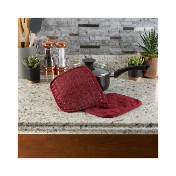 Pot Holder Set With Silicone Grip, Quilted And Heat Resistant (Set Of 2) By Hastings Home (Burgundy)